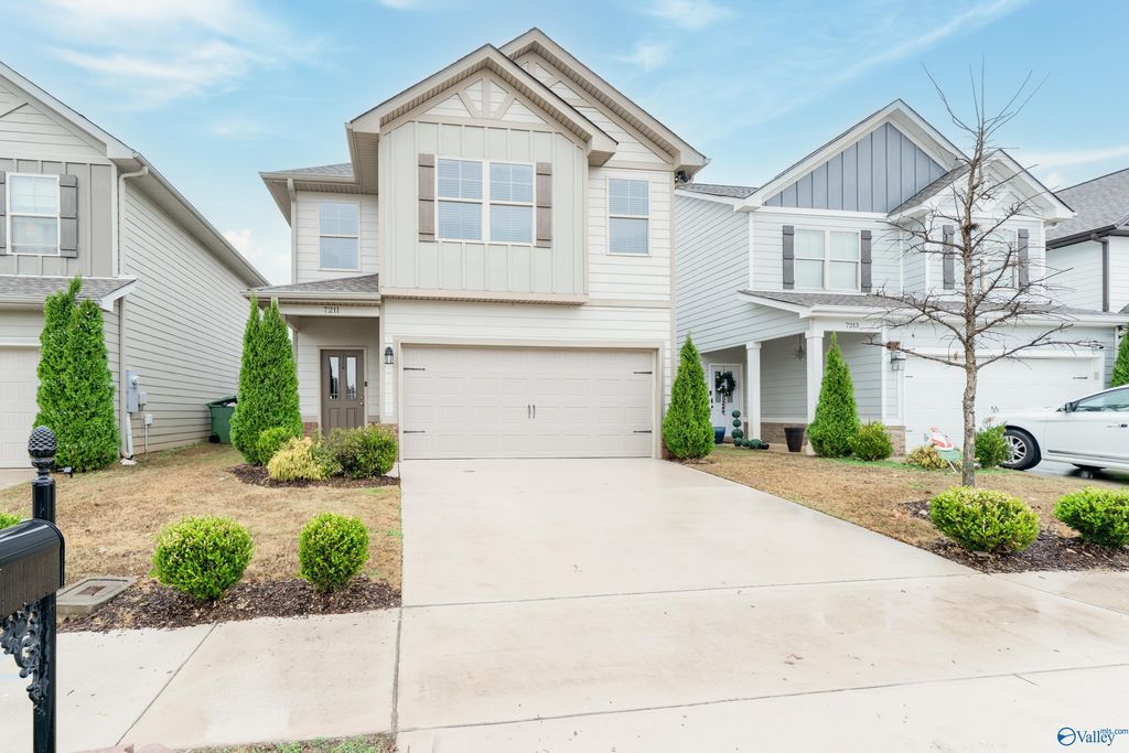 7211 Elmcroft Avenue NW, Huntsville, AL 35806