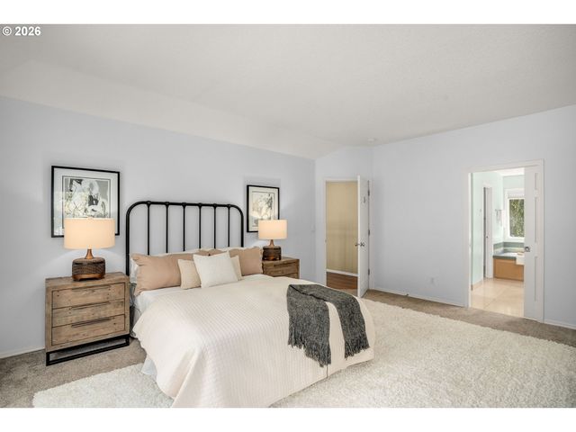 5002 Sw ORCHARD Ln, Portland, OR 97219