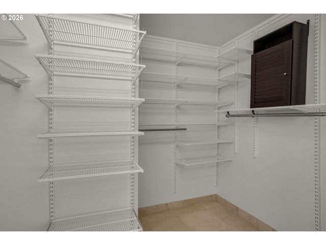 5002 Sw ORCHARD Ln, Portland, OR 97219