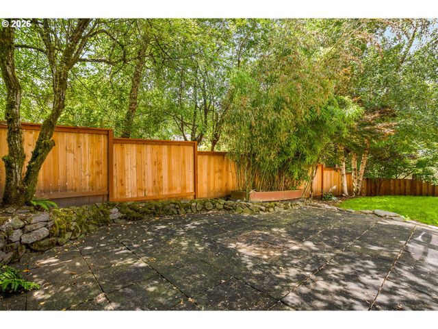 5002 Sw ORCHARD Ln, Portland, OR 97219