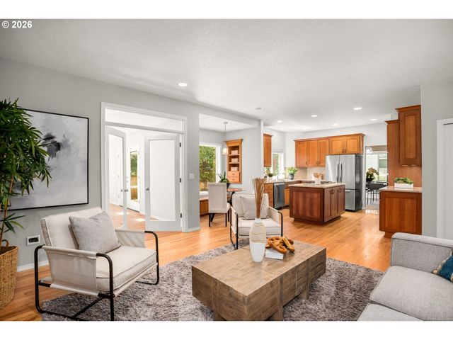 5002 Sw ORCHARD Ln, Portland, OR 97219