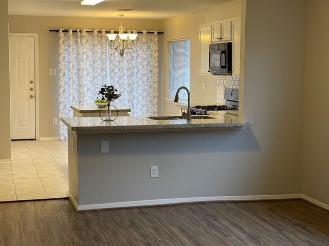 1603 Nichole Woods Drive, Houston, TX 77047