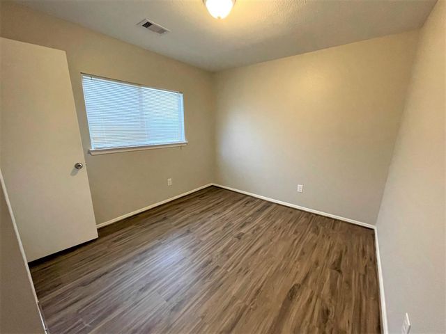 1603 Nichole Woods Drive, Houston, TX 77047