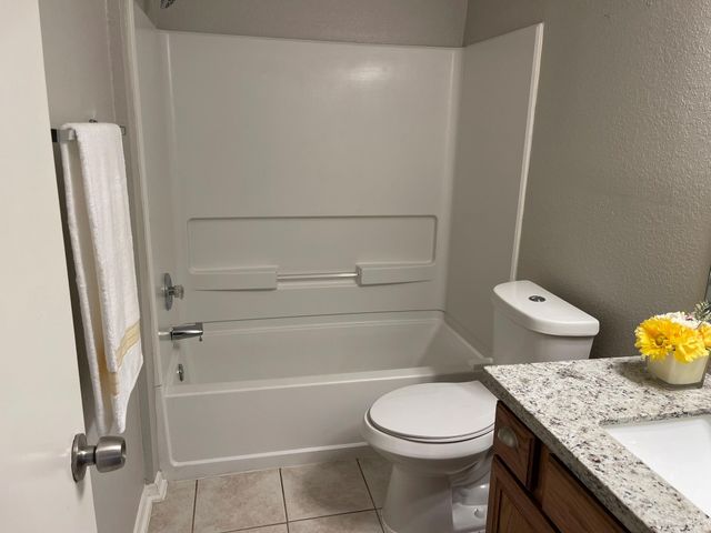 1603 Nichole Woods Drive, Houston, TX 77047