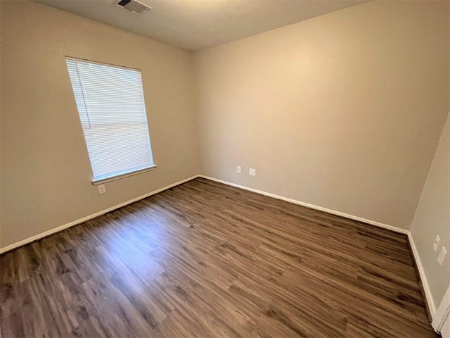 1603 Nichole Woods Drive, Houston, TX 77047