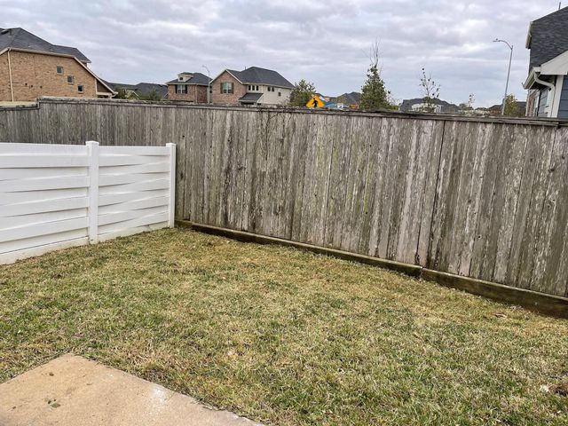 1603 Nichole Woods Drive, Houston, TX 77047