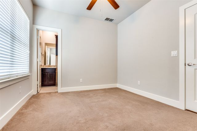 4323 Dickason Avenue 24, Dallas, TX 75219