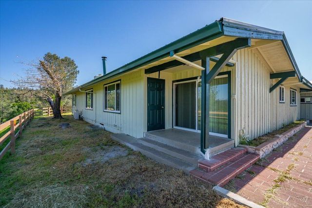 26602 Snider Ranch Road, Oak Run, CA 96069