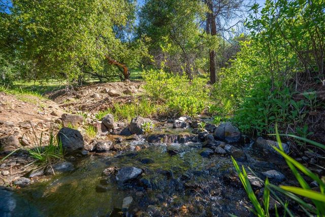 26602 Snider Ranch Road, Oak Run, CA 96069