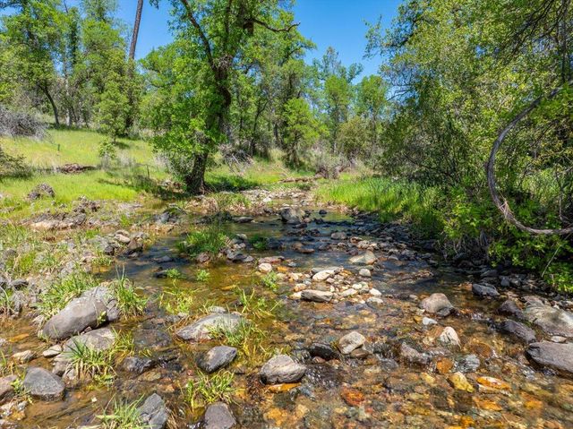 26602 Snider Ranch Road, Oak Run, CA 96069