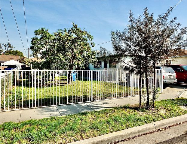 8203 2nd, Paramount, CA 90723