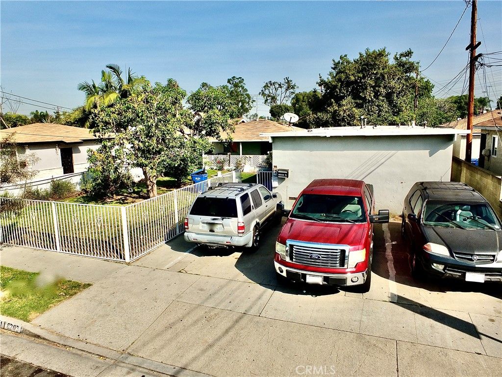 8203 2nd, Paramount, CA 90723