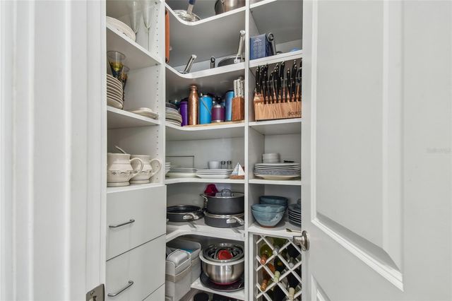 17 FRANKLIN COURT S C, St Petersburg, FL 33711