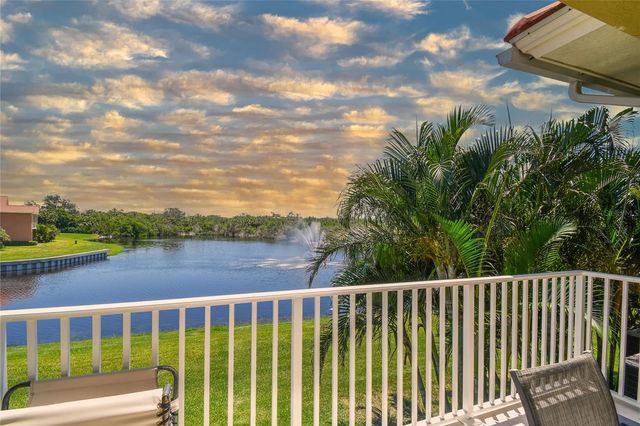 17 FRANKLIN COURT S C, St Petersburg, FL 33711