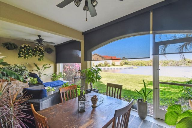 17 FRANKLIN COURT S C, St Petersburg, FL 33711