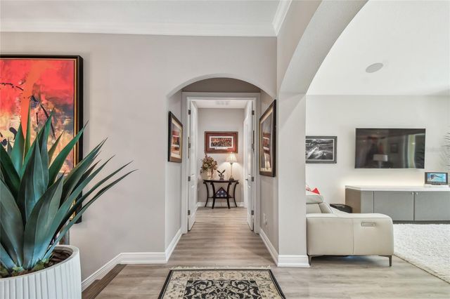 17 FRANKLIN COURT S C, St Petersburg, FL 33711