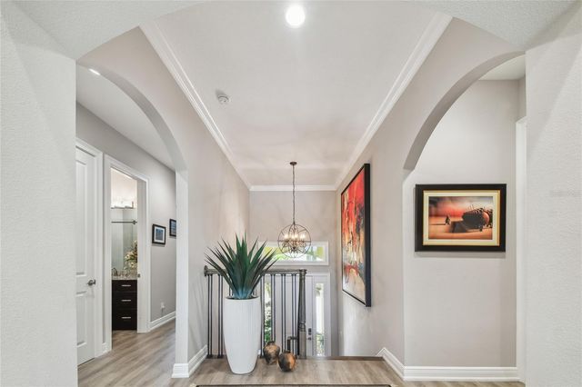 17 FRANKLIN COURT S C, St Petersburg, FL 33711