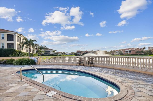 17 FRANKLIN COURT S C, St Petersburg, FL 33711