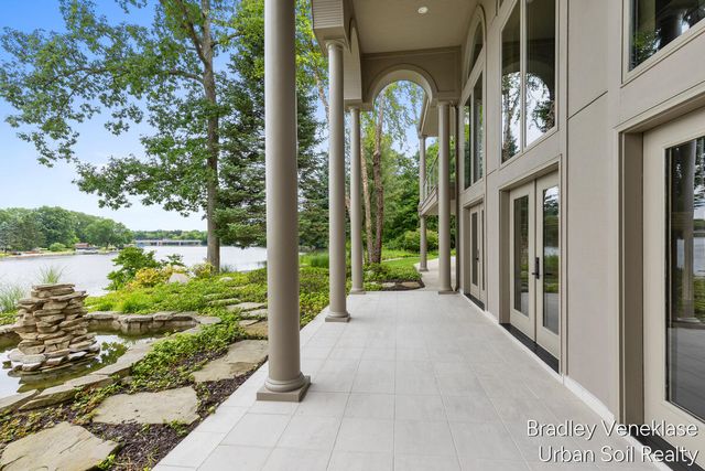7635 Sandy Hollow Lane Se, Cascade Twp, MI 49302