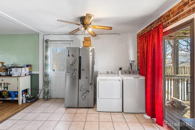 68 W edward Street, Iselin, NJ 08830