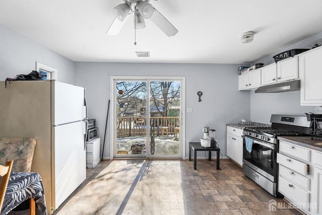 68 W edward Street, Iselin, NJ 08830