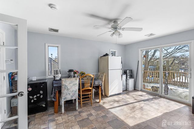 68 W edward Street, Iselin, NJ 08830