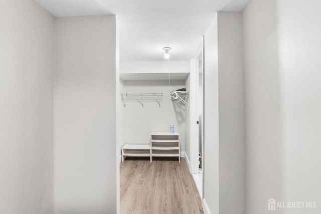 68 W edward Street, Iselin, NJ 08830