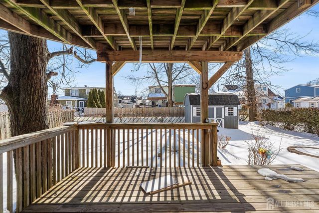 68 W edward Street, Iselin, NJ 08830