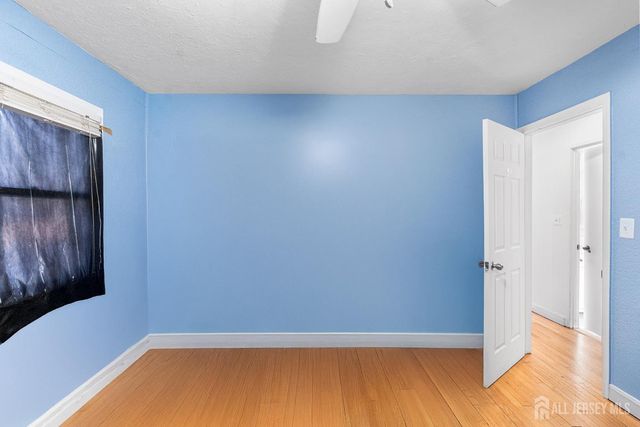 68 W edward Street, Iselin, NJ 08830