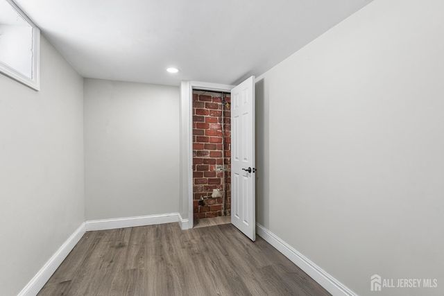 68 W edward Street, Iselin, NJ 08830