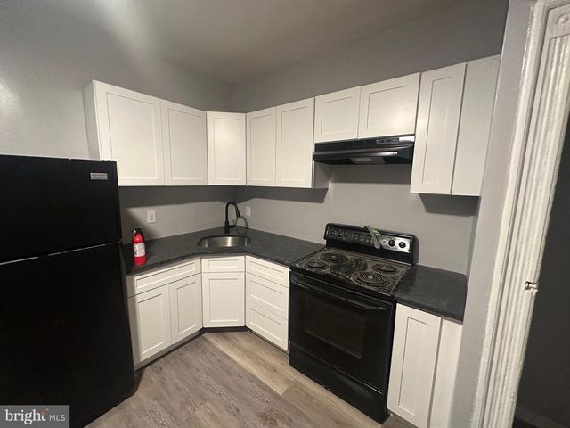 5327 RACE ST, Philadelphia, PA 19139