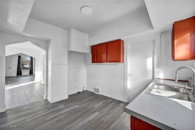 709 E 126th Street, Cleveland, OH 44108