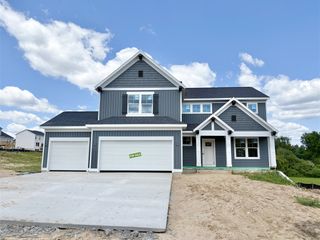 8321 Kettle Oak Drive, Alto, MI 49302