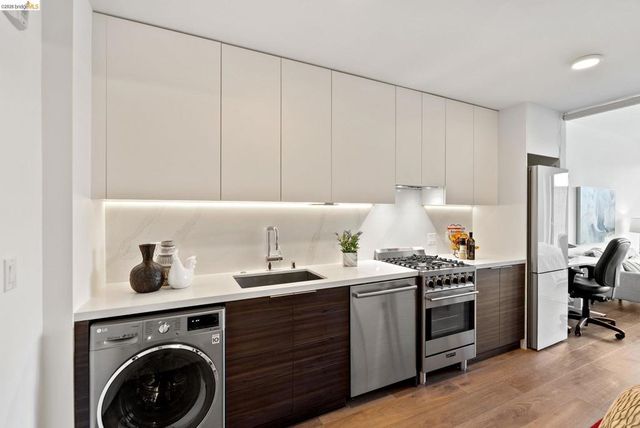 1433 Bush Street 502, San Francisco, CA 94109