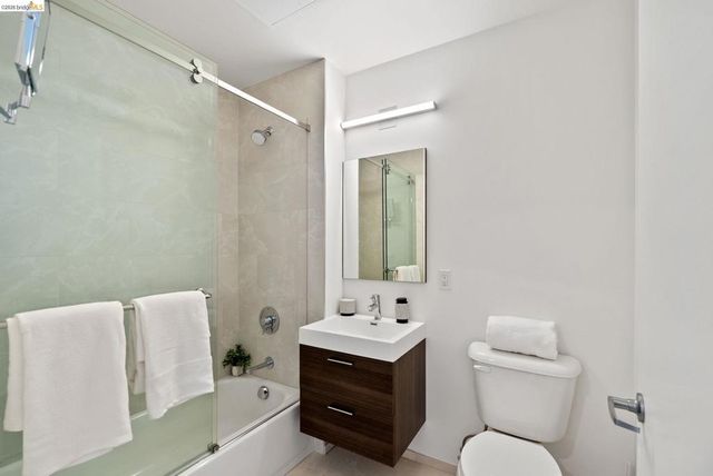 1433 Bush Street 502, San Francisco, CA 94109