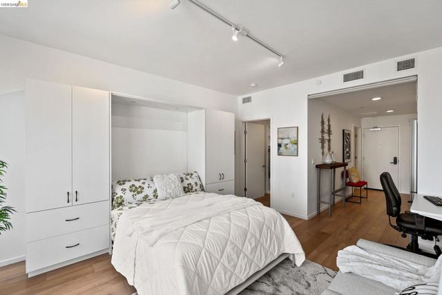 1433 Bush Street 502, San Francisco, CA 94109
