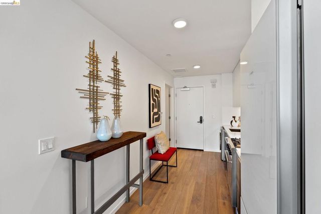 1433 Bush Street 502, San Francisco, CA 94109