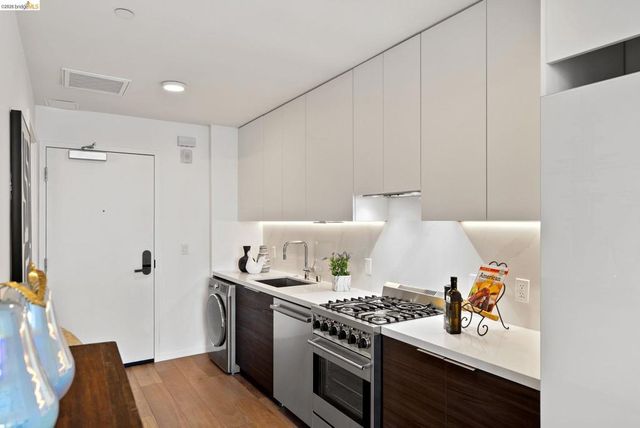 1433 Bush Street 502, San Francisco, CA 94109