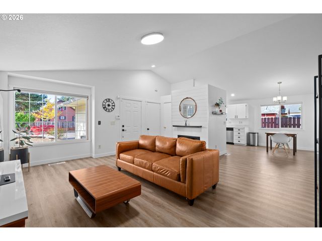 8540 Se 66TH Ave, Portland, OR 97206