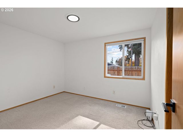 8540 Se 66TH Ave, Portland, OR 97206