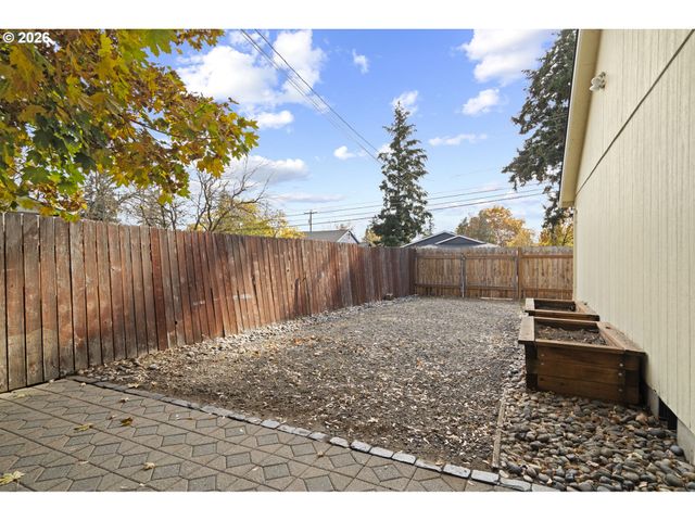 8540 Se 66TH Ave, Portland, OR 97206