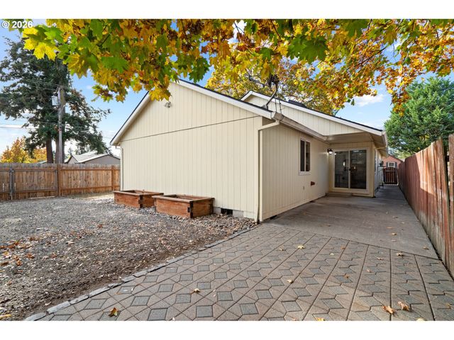 8540 Se 66TH Ave, Portland, OR 97206