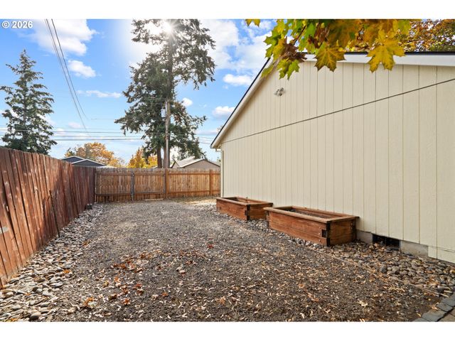 8540 Se 66TH Ave, Portland, OR 97206