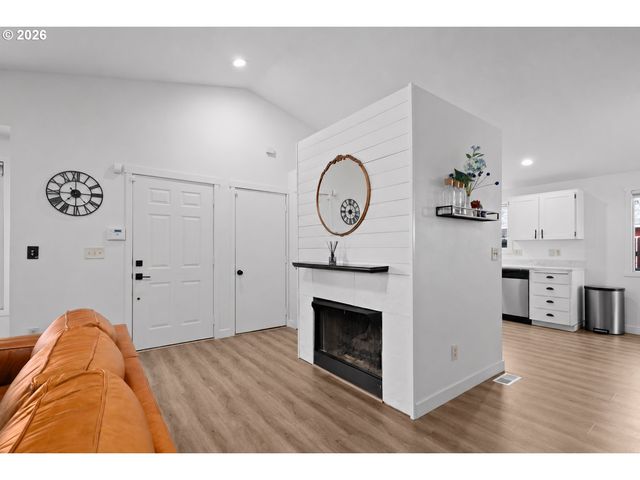 8540 Se 66TH Ave, Portland, OR 97206