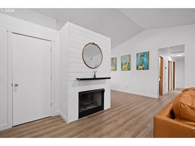 8540 Se 66TH Ave, Portland, OR 97206