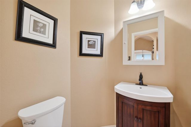 2203 Lakewind Lane, League City, TX 77573