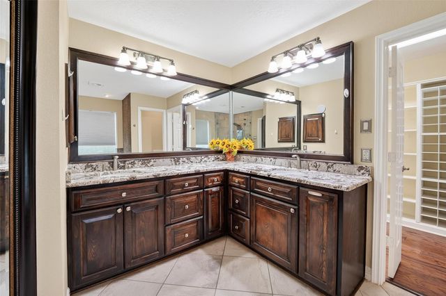 2203 Lakewind Lane, League City, TX 77573