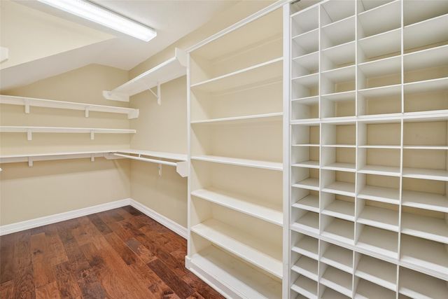 2203 Lakewind Lane, League City, TX 77573