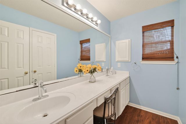 2203 Lakewind Lane, League City, TX 77573