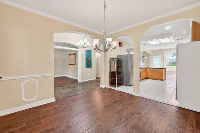 2203 Lakewind Lane, League City, TX 77573